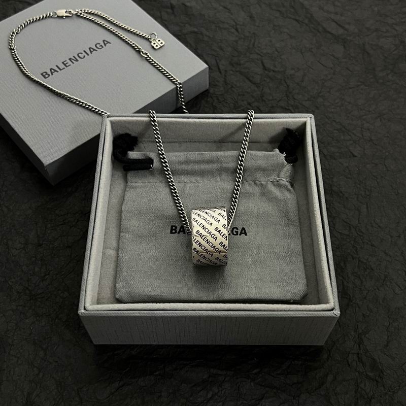 Balenciaga necklace 03lyr20 (5)